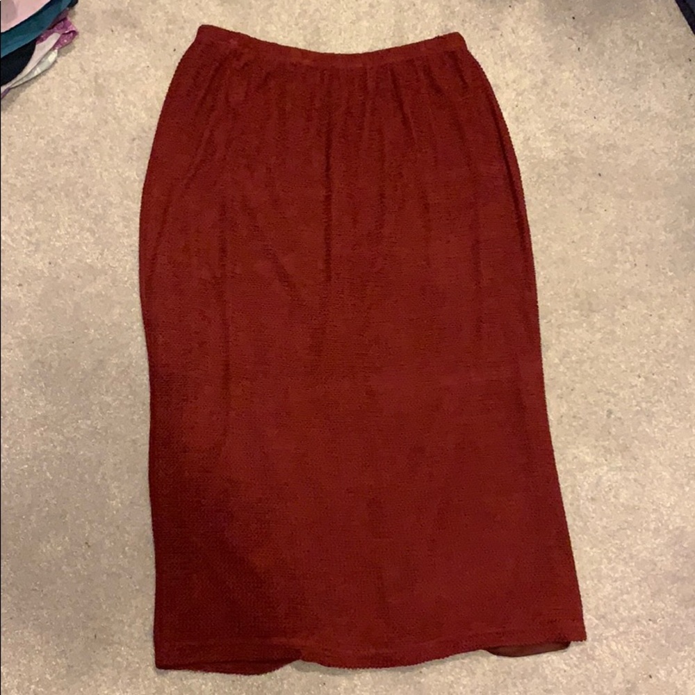 🦄3/$30 Red knit style skirt
